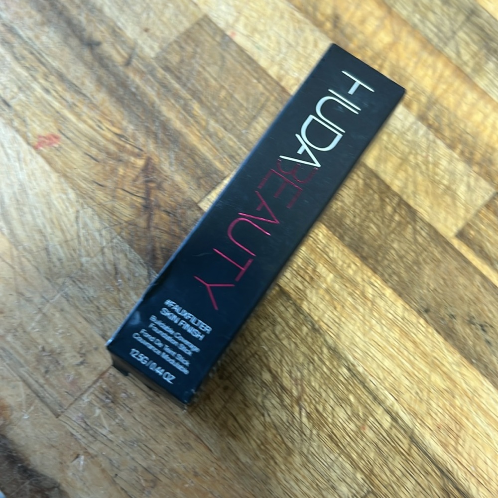 ⚡️💕Huda Beauty Panna Cotta 130G FauxFilter Foundation Stick - Picture 2 of 10